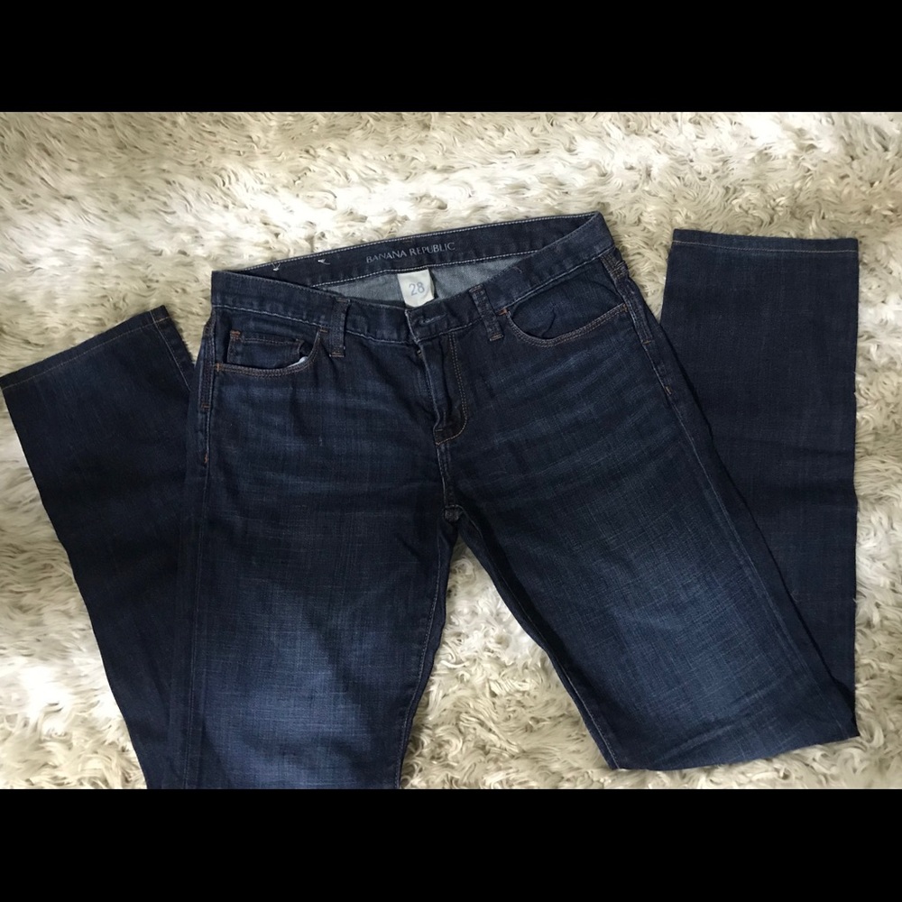 Banana Republic Skinny Dark Washed Straight Leg